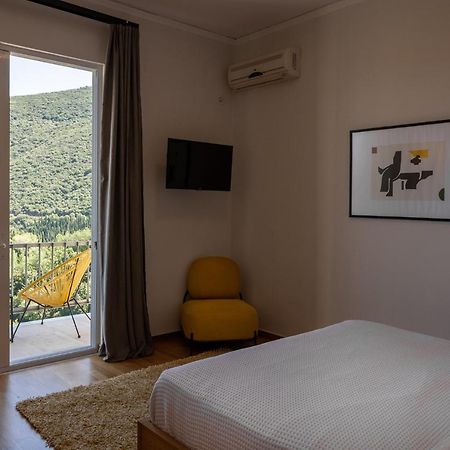Theoxenia Hotel Andritsaina Esterno foto