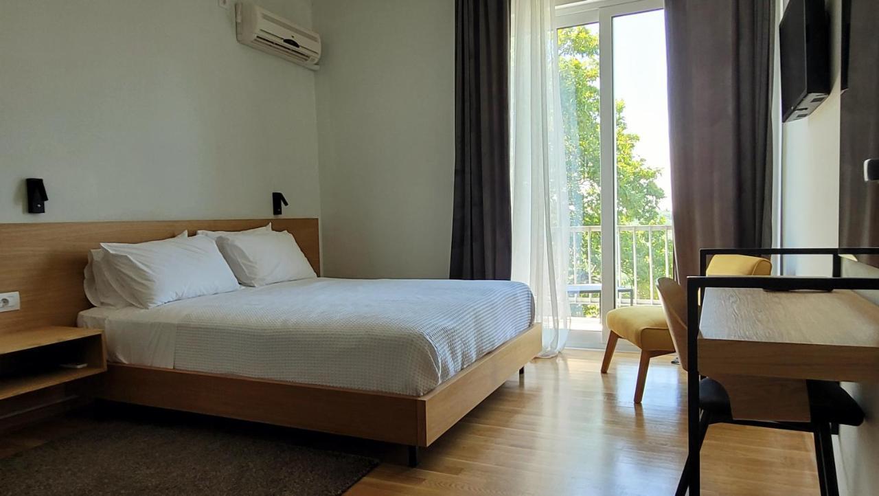 Theoxenia Hotel Andritsaina Esterno foto