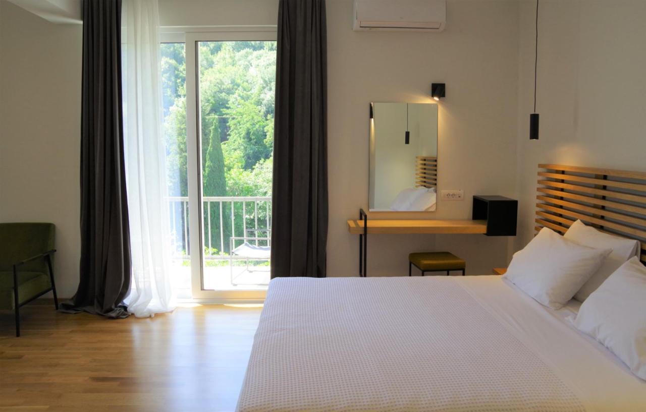 Theoxenia Hotel Andritsaina Esterno foto