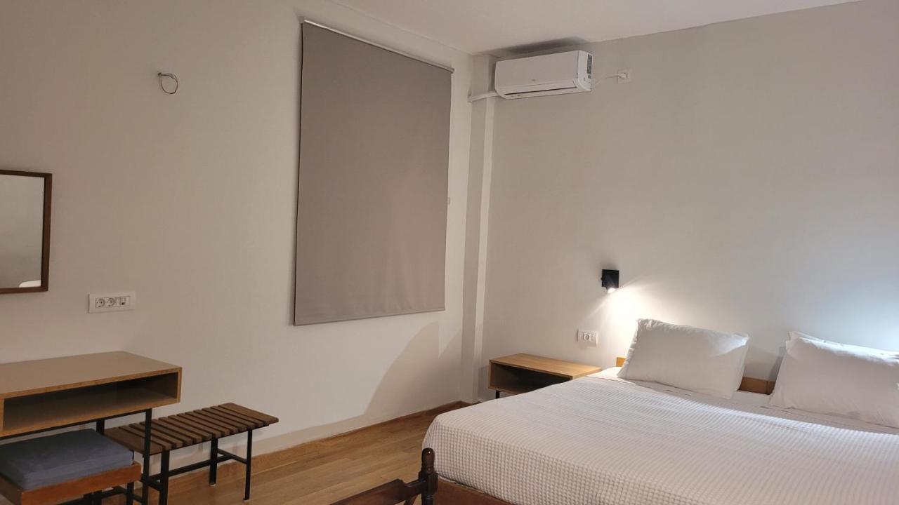 Theoxenia Hotel Andritsaina Esterno foto