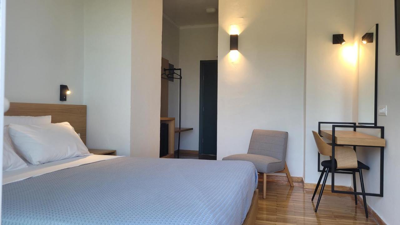 Theoxenia Hotel Andritsaina Esterno foto