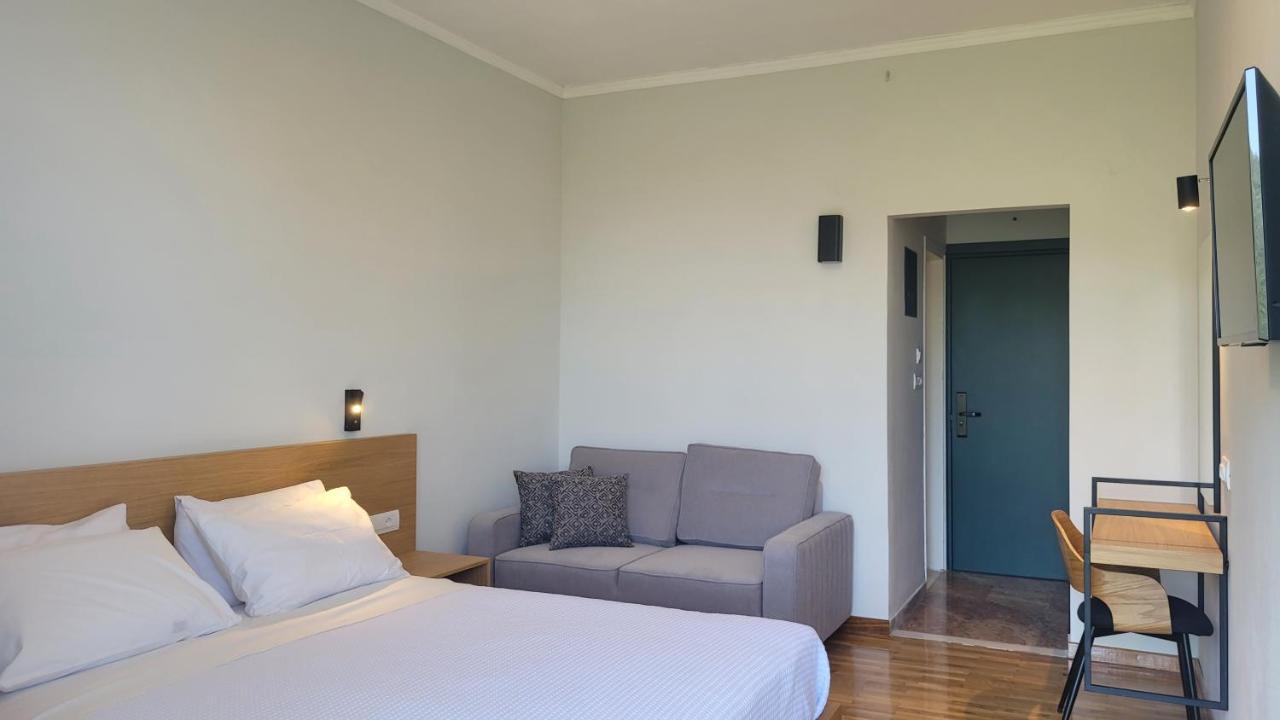 Theoxenia Hotel Andritsaina Esterno foto