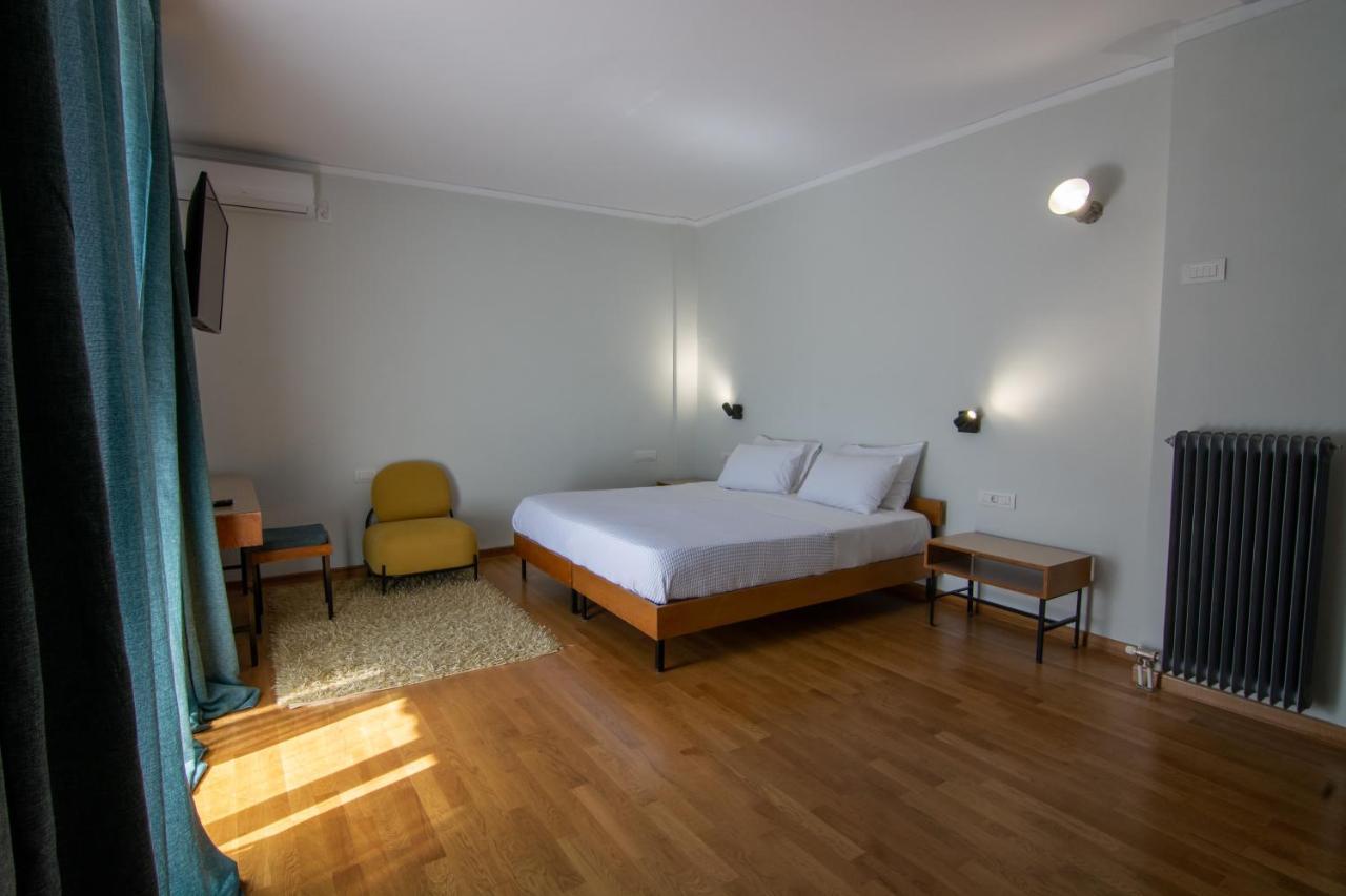Theoxenia Hotel Andritsaina Esterno foto