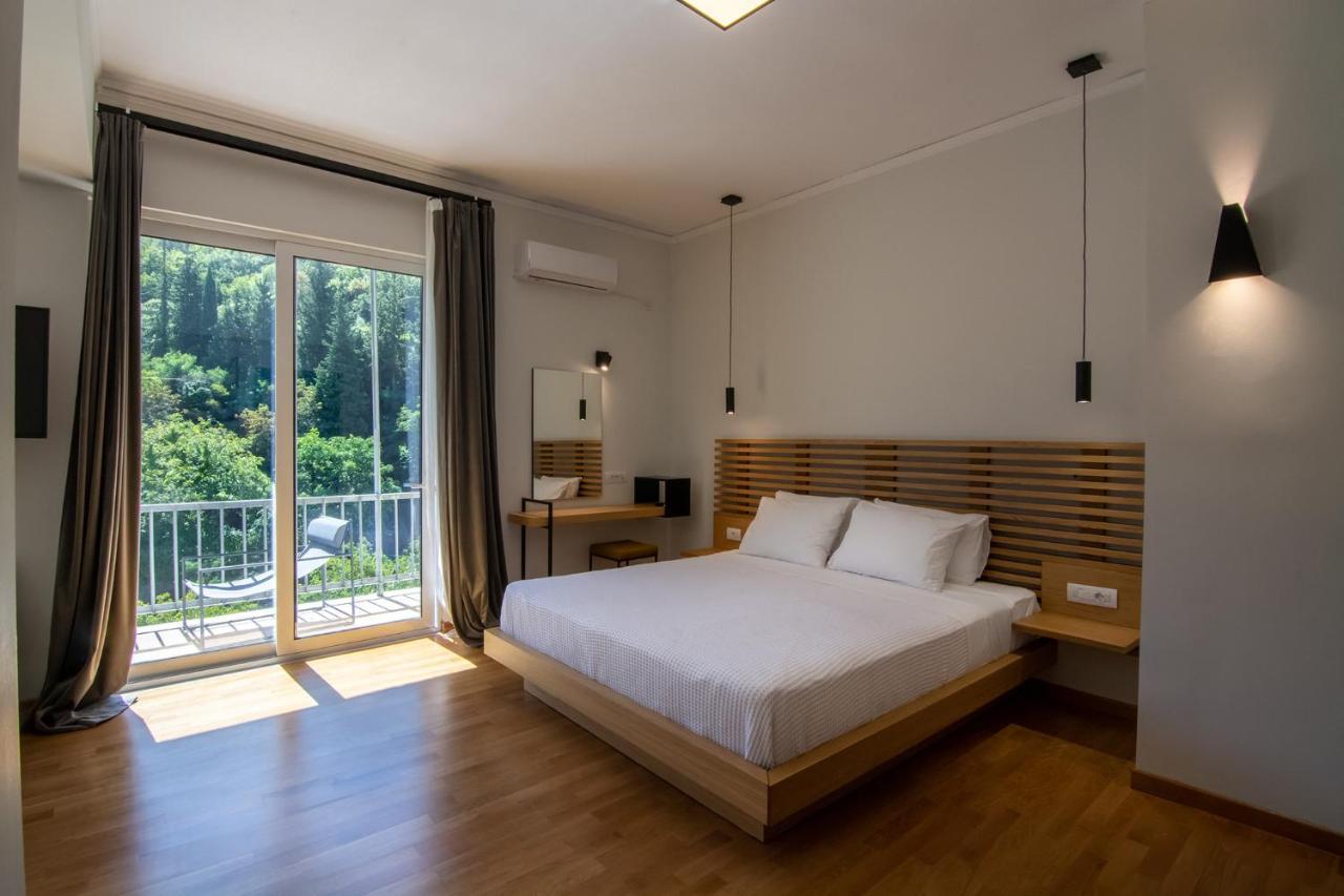 Theoxenia Hotel Andritsaina Esterno foto