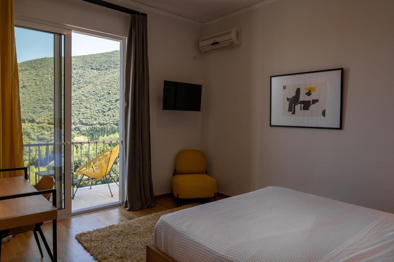 Theoxenia Hotel Andritsaina Esterno foto